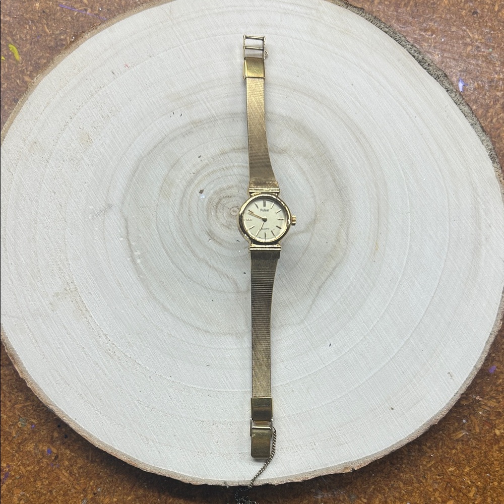 Pulsar Gold-Tone Elegant Watch